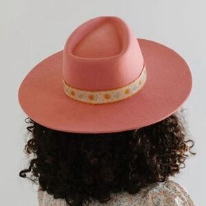 GIGI PIP Dakota Dae Wide-Brim Hat